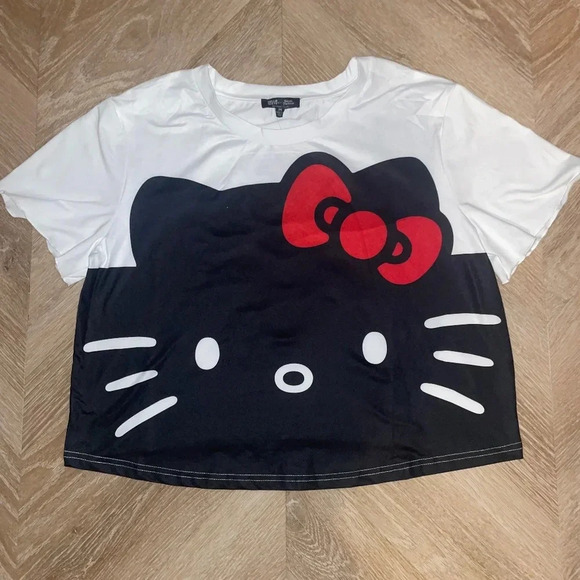 Hello Kitty X Smak Parlour Crop Top T-Shirt - Picture 1 of 3